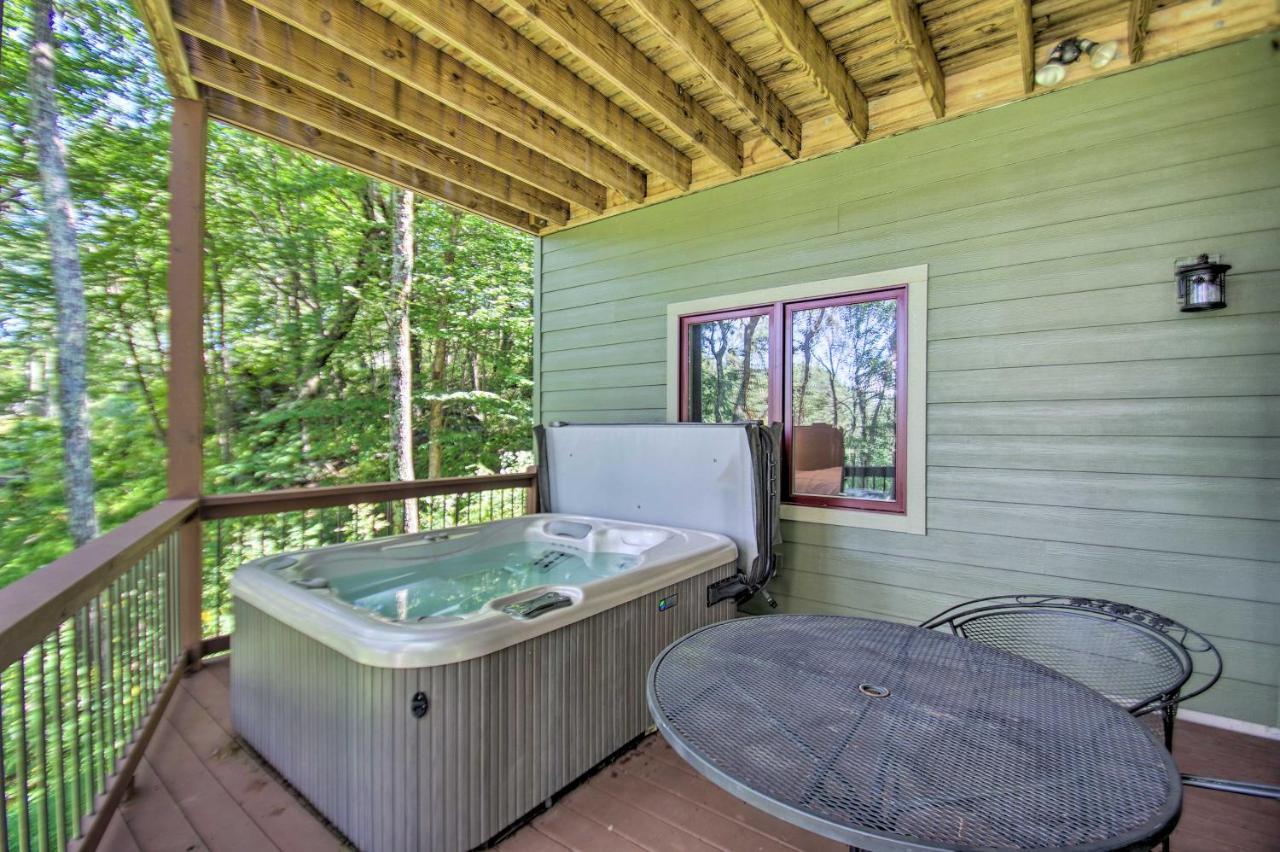 Luxe Wintergreen Resort Escape With Hot Tub! Roseland Exterior photo